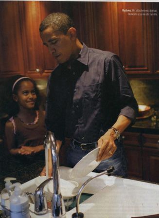 obama_fait_la_vaisselle.jpg, jan 2009 obama_fait_la_vaisselle.jpg